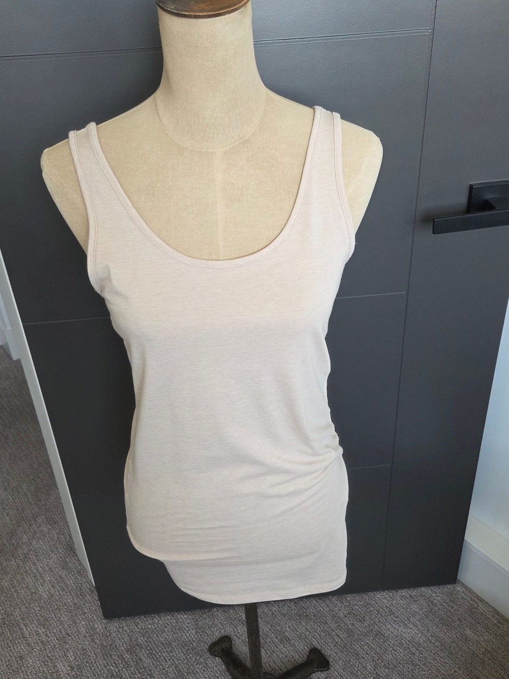 Vero Moda Beige Long Tank Top Women’s Medium Soft Stretch Layering Basic